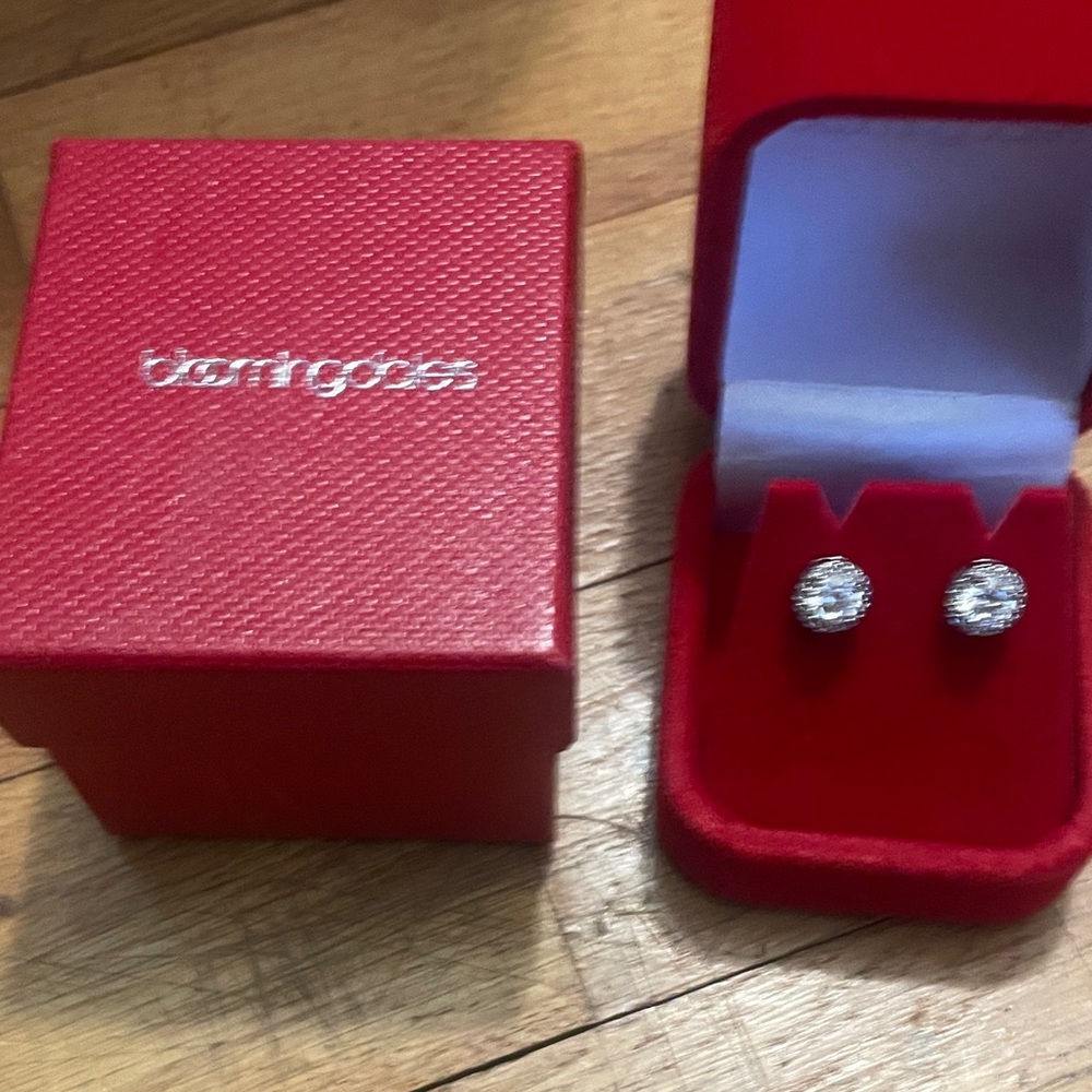 Bloomingdales cubic zirconia diamond earrings